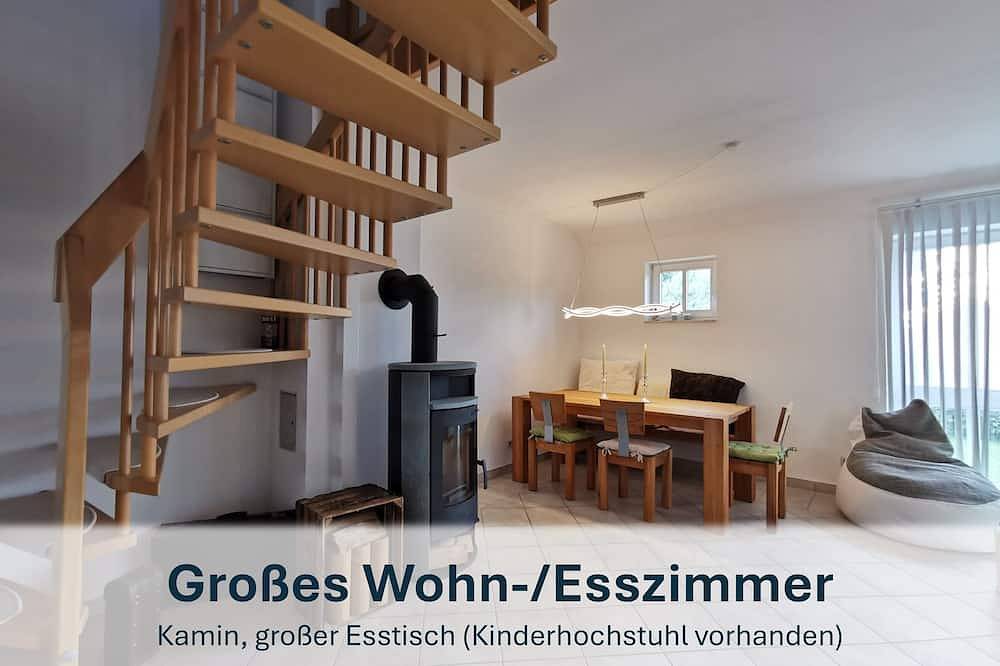 Ganze Wohnung, Paradies am Peenestrom ruhig, kleiner priv. Strand, Terrasse - Ziemitz - in Ziemitz, Sauzin