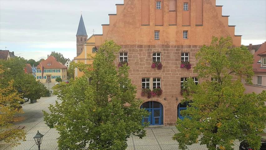 Ganze Ferienwohnung, Ferienwohnung Abel - Maisonette-Ferienwohnung mit Altstadtblick in Heideck, Frankenalb