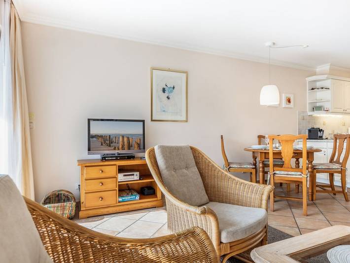 Ganze Ferienwohnung, Haus Carina, App. 55 - 3-Raum Appartement im Erdgeschoss und Untergeschoss mit ca. 65m² in Nordfriesische Inseln (Schleswig-Holstein) (Schleswig-Holstein), Wenningstedt