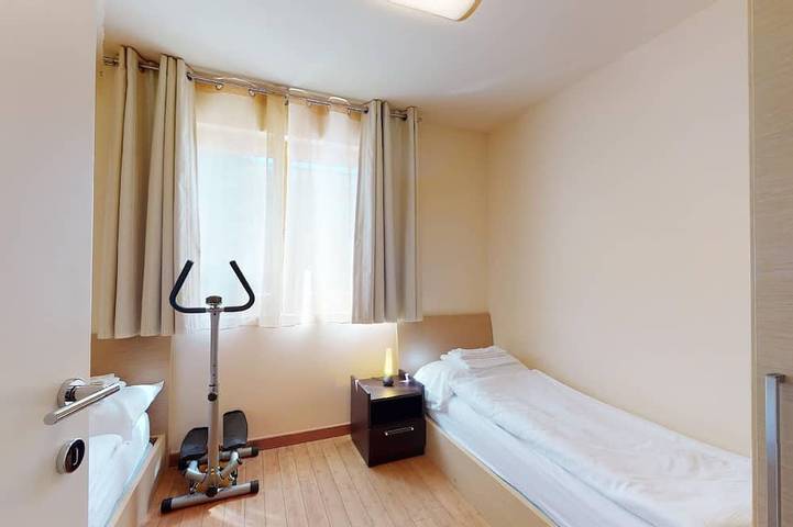 Ganze Wohnung, Moderne 3½ Zimmerwohnung im Erdgeschoss, ca. in Madulain, Sankt Moritz