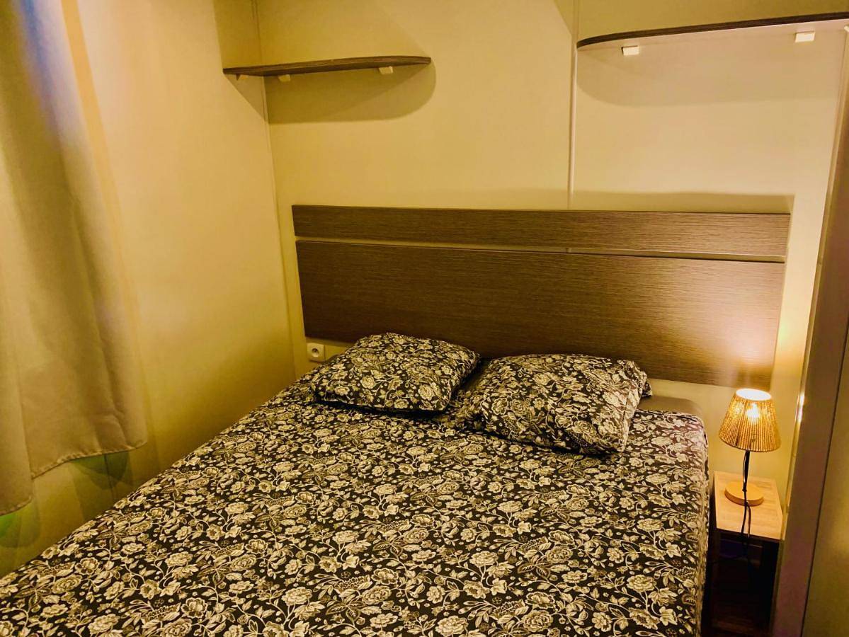 Mobilhome L'Aincontournable - 6 personnes - Clim - Terrasse in Poncin, Nantua