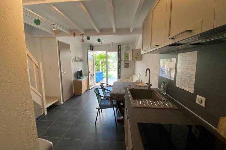 Maison de vacances pour 4 personnes, avec jardin et piscine