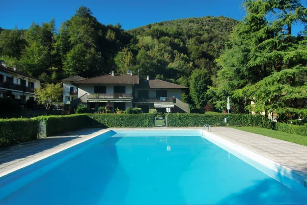 Ganze Wohnung, Wohnung mit Pool in der Nähe des Sees in Molina di Ledro, Ledro