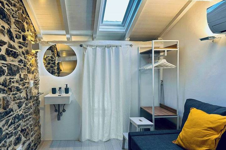 Casa in pietra ristrutturata ad Apricale con bagno turco in Apricale, Alpi Liguri