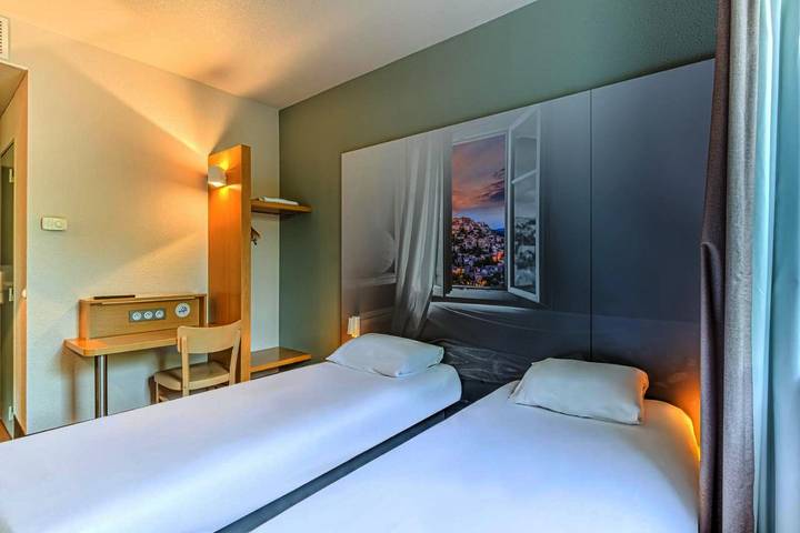 Hôtel pour 2 personnes à Salon-de-Provence - 2