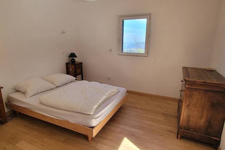 Location de vacances pour 12 personnes, avec terrasse et jardin à Saint-Paul-la-Coste - 2