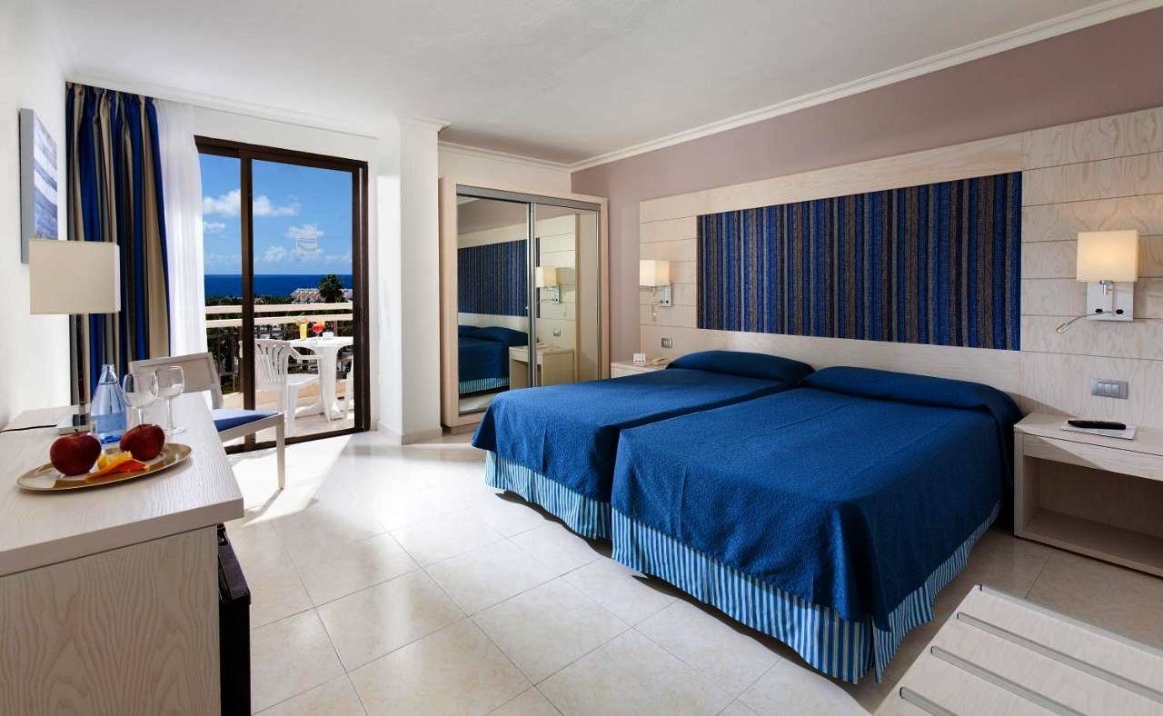 Hôtel pour 10 personnes avec terrasse in Playa de las Américas, Arona