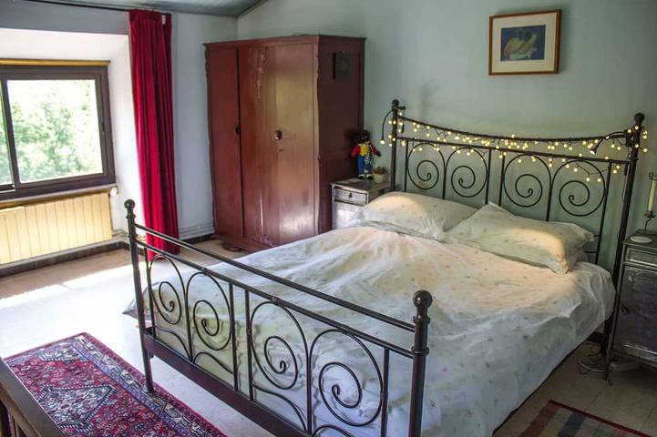 Location de vacances pour 6 personnes, avec jardin et terrasse à Saint-Étienne-de-Gourgas - 2