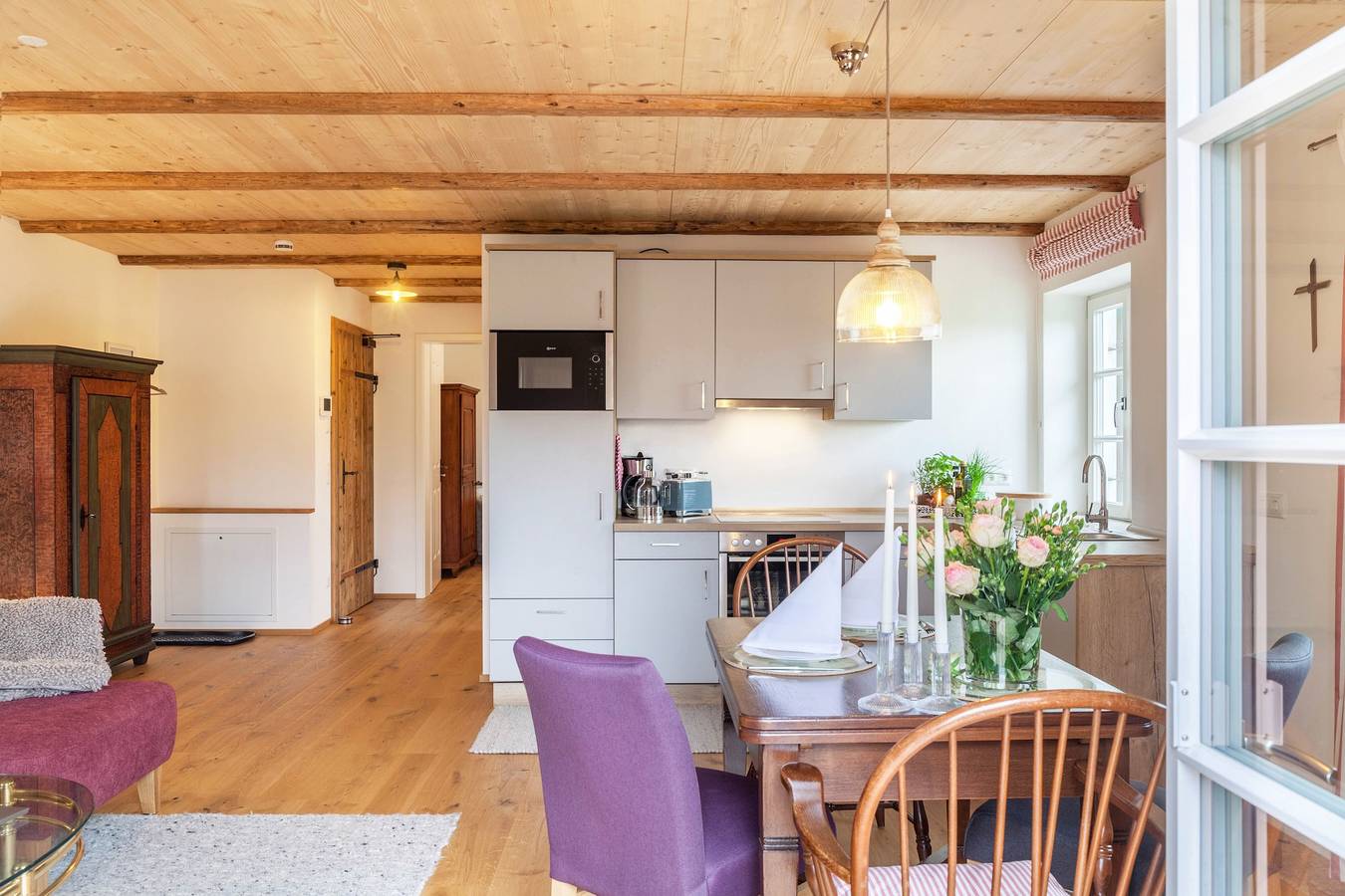 Entire apartment, Apartment 'Lisbeth' with Shared Garden, Balcony, and Wi-Fi in Rottenbuch, Romantische Straße