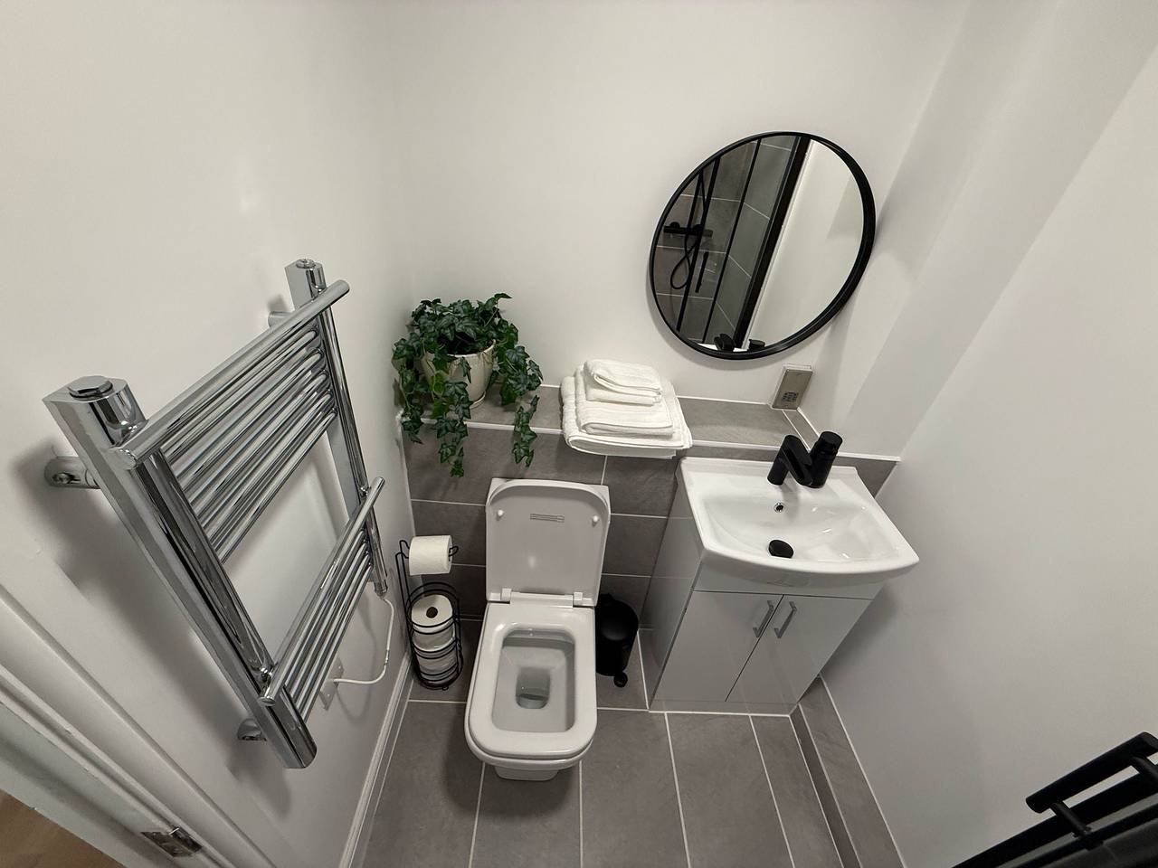 Studio entier, Brand New Renovated- Free Parking- Garden- Smarttv in Woodley, Berkshire