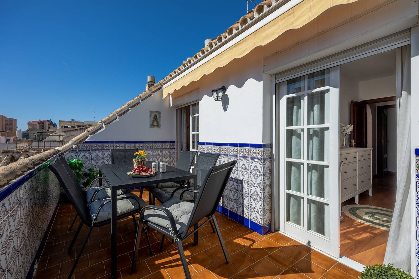 Entire apartment, Medina in Fuengirola Centre, Fuengirola