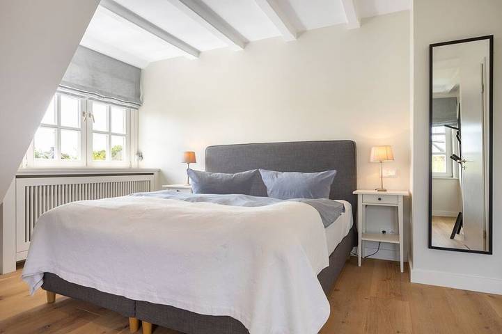 Tortuga - Großzügig geschnittenes Ferienhaus im traumhaften Kapitänsdorf Keitum in Keitum, Sylt (Gemeinde)