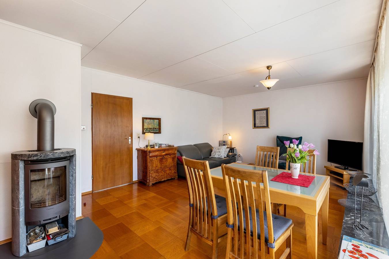 Ganze Wohnung, Ferienwohnung Oberamsel" mit privater Terrasse, Gemeinschaftsgarten und Wlan in Marburg, Landkreis Marburg-Biedenkopf