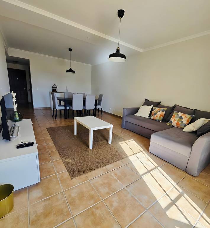 3-Bedroom Villa with Sea View in Private Condominium in Pêra