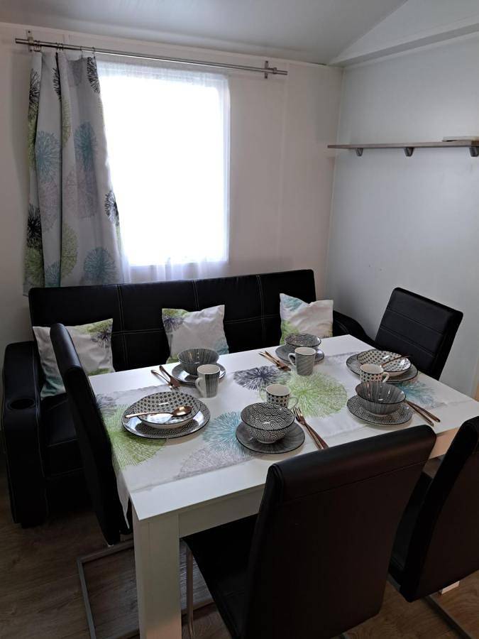 Mobilheim Chalet bei Georg in Seekirchen am Wallersee, Bezirk Salzburg-Umgebung