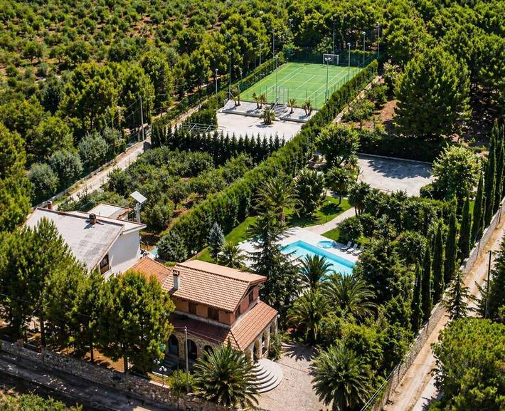 Location de vacances pour 3 personnes, avec piscine ainsi que jardin et vue, animaux acceptés à Andria - 2