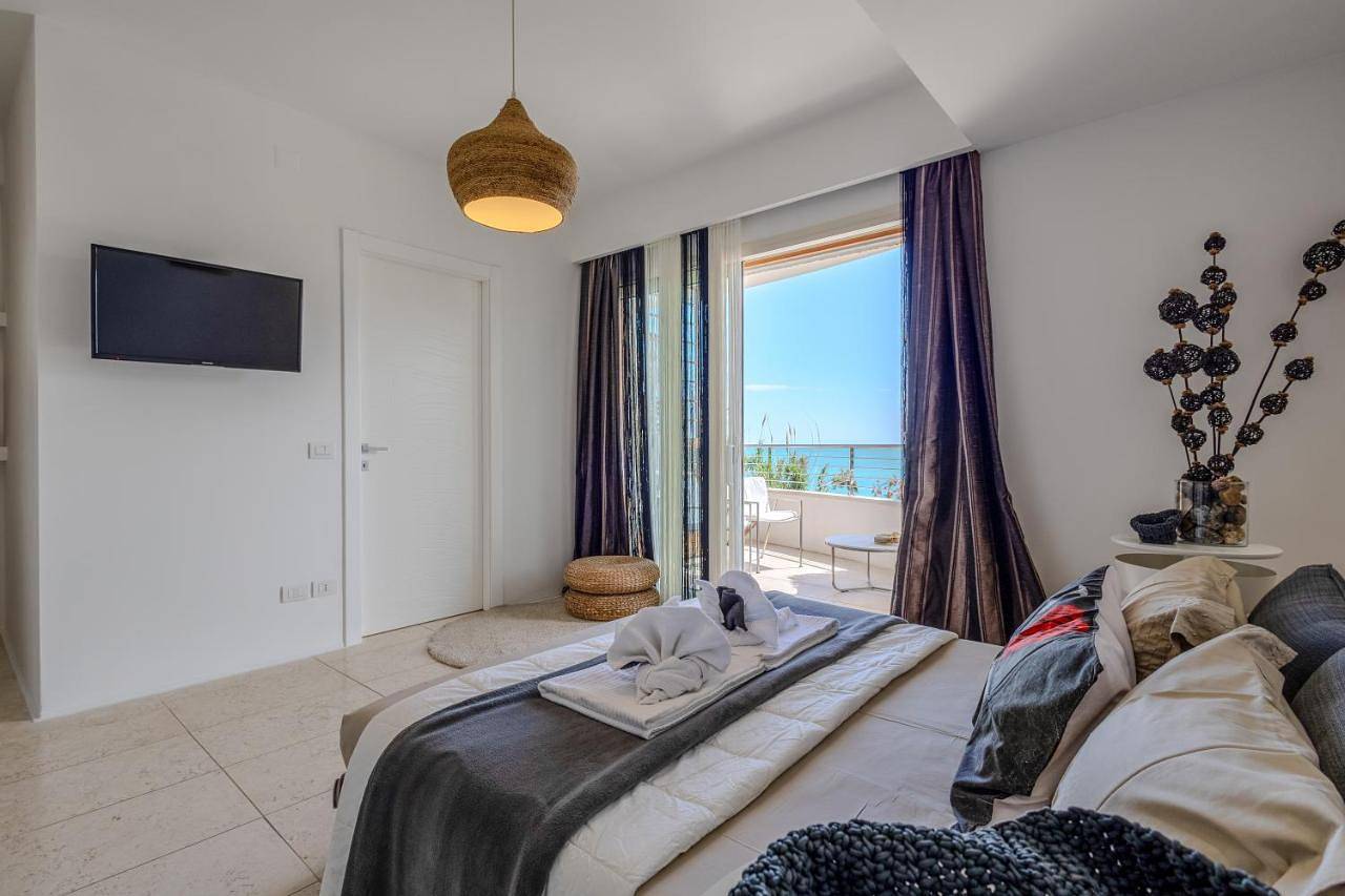 Two-Bedroom Suite in Provincia di Chieti