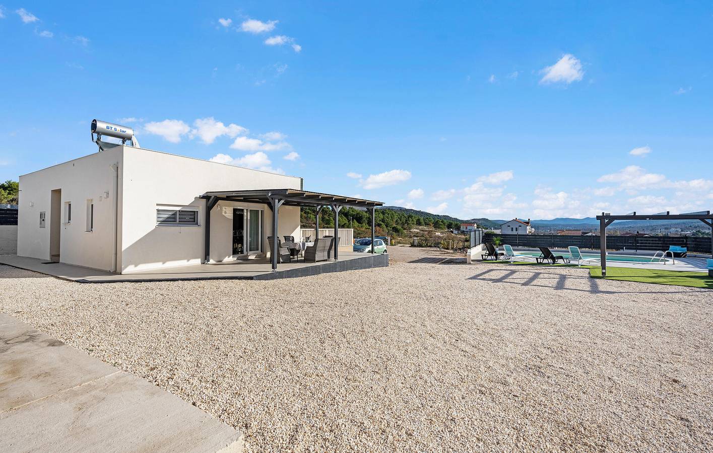 Ferienhaus für 6 Personen mit Pool in Bilice, Šibenik-Knin