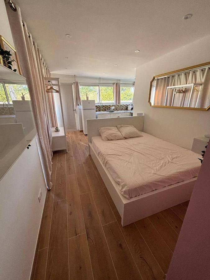 Location de vacances pour 3 personnes, avec piscine et jardin à La Motte-d'Aigues - 4