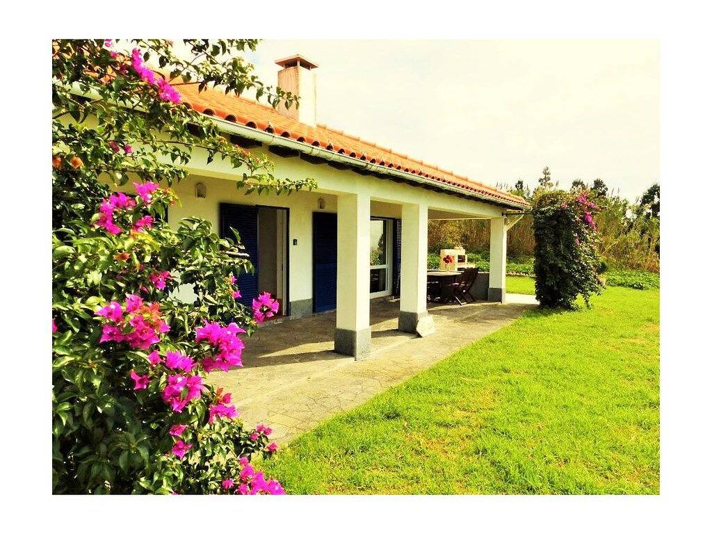 Casa Por do Sol in São Miguel Island, Ginetes