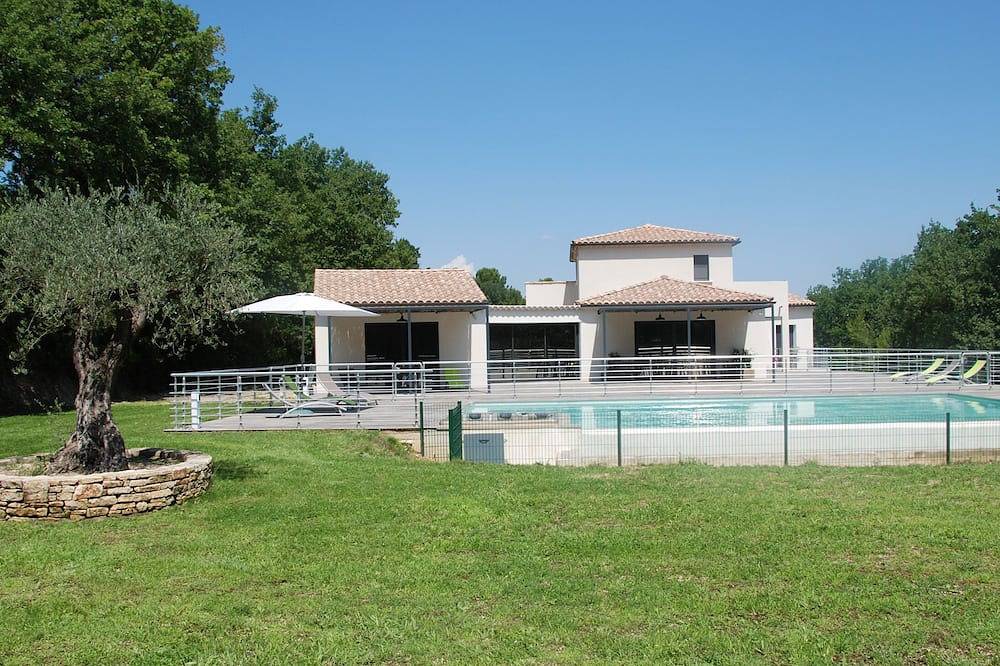 Architect villa, 12x7 infinity pool, near Avignon, Orange, 14 pers. in Saint-Geniès-de-Comolas, Nimes region