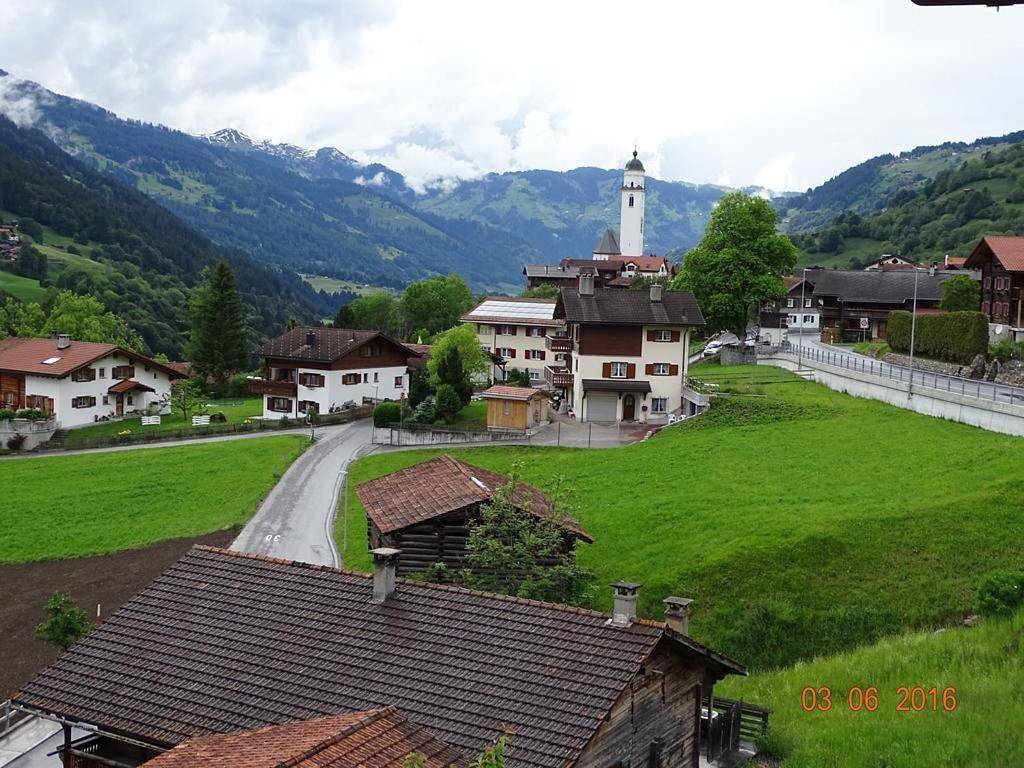 Rooms with Private bathrooms in Chaîne de Plessur