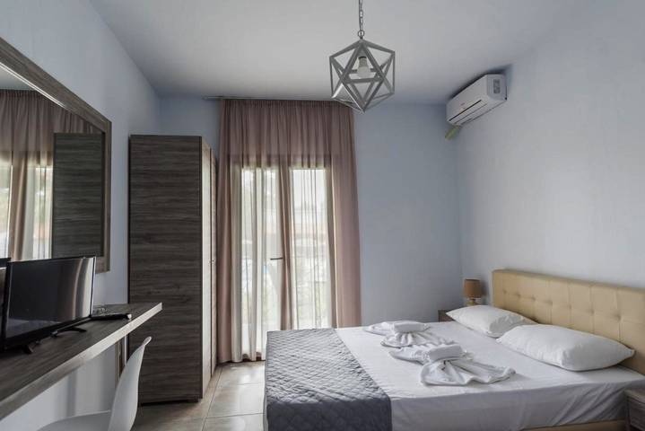 Maison d’hôte pour 2 personnes, avec Balcon et Terrasse ainsi que Jardin et Bassin pour enfant dans Skiathos - 4
