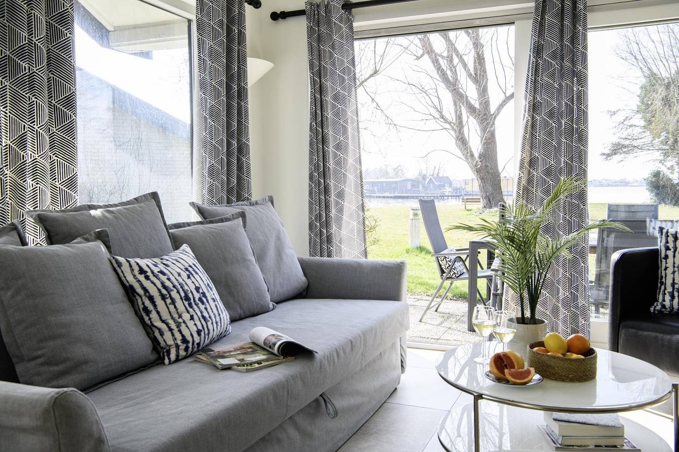 Geheel appartement, Bungalow op eiland in Loosdrecht, Groene Hart