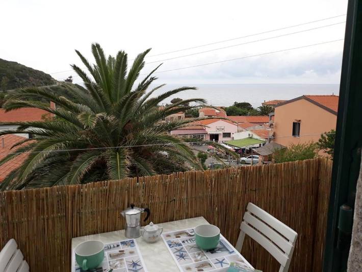 Ferienwohnung für 6 Personen, mit Garten und Ausblick in Pomonte - 2