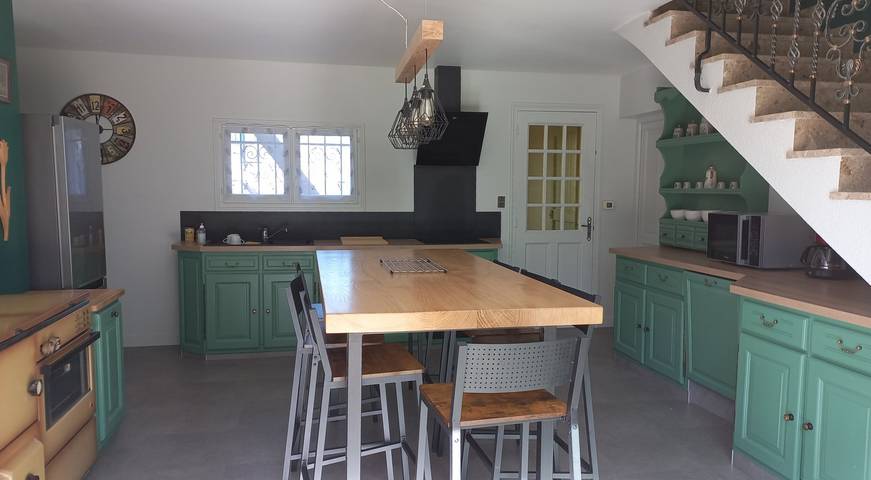 Gîte pour 8 personnes, avec jardin et terrasse dans L'Aubrac - 2