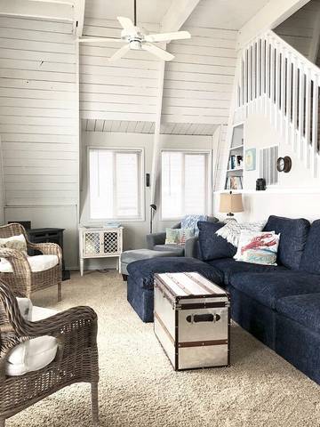 Vacation Home for 8 Guests in Pacific City, Tillamook County, Picture 3