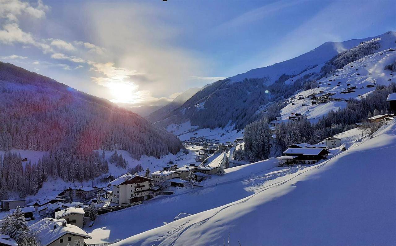 Ganze Wohnung, Haus Ausblick in Tuxer Alpen, Hintertux