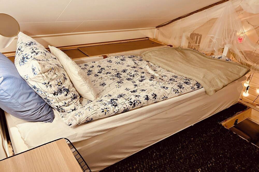 Charming Cabin Retreat – Hot Tub, Air Conditioning & Serene Countryside in Schwedische Ostsee