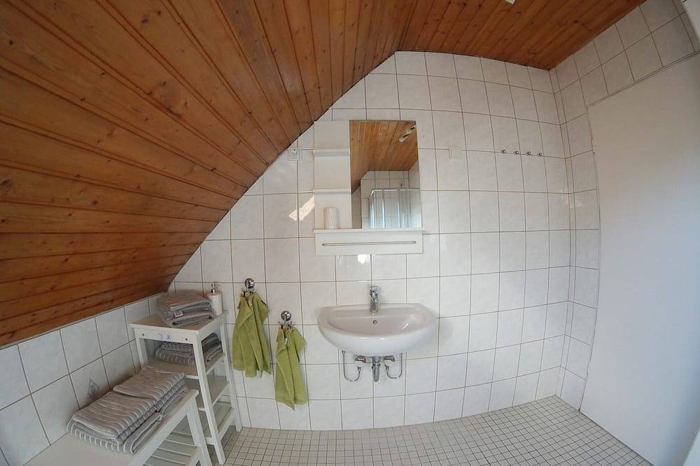 Ganze Wohnung, Ferienwohnung/App. für 4 Gäste mit 86m² in Kelkheim (Taunus in Kelkheim, Main-Taunus-Kreis