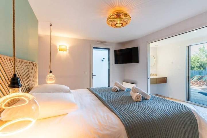 Location de vacances pour 10 personnes, avec terrasse et jardin à Angresse - 2