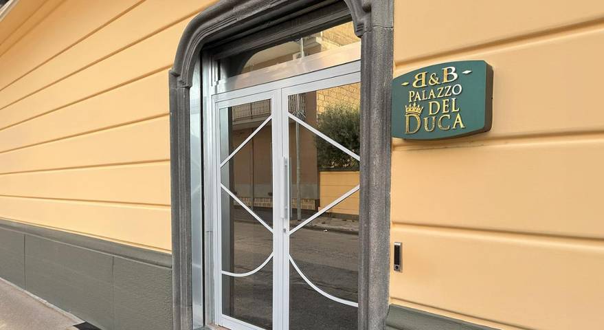 B&b per 3 persone, con idromassaggio e balcone in Marigliano