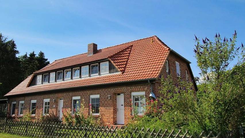 Ferienwohnung für 5 Personen, mit Seeblick und Garten - 1