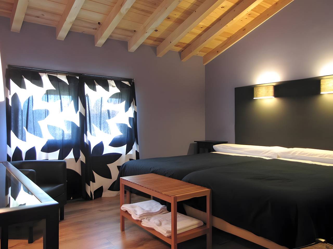 Casa Rural 'Villabamba 4' mit Bergblick, Gemeinschaftsterrasse und Wlan in Valdeavellano de Tera, Soria Provinz