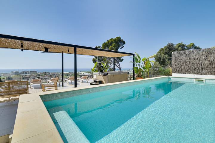 Villa Horizon in Santa Susanna, Costa del Maresme
