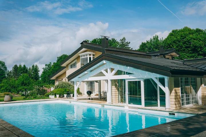 Gîte pour 11 personnes, avec piscine et jacuzzi ainsi que sauna et jardin à Saint-Paul-en-Chablais - 2
