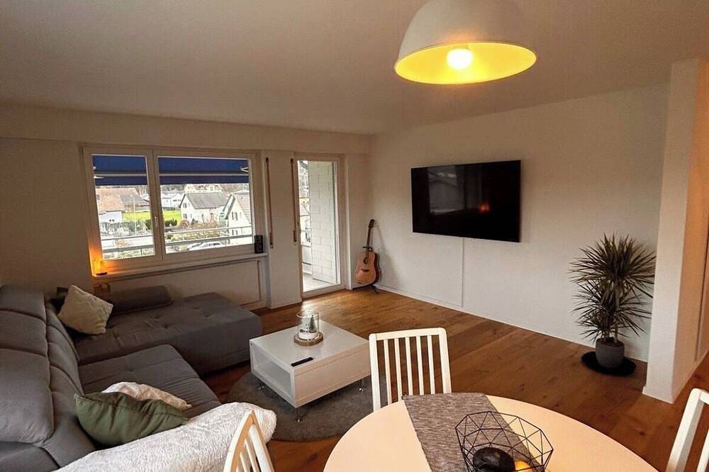 Ganze Wohnung, Kompfotdable Wohnung an der deutschen Grenze in Reuenthal, Full-Reuenthal