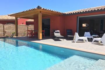 Location de vacances pour 6 personnes, avec terrasse dans Plage de Pinarello