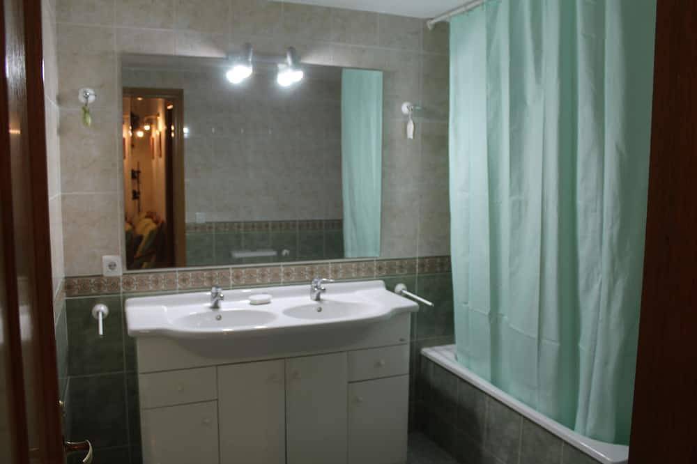 Entire apartment, Apartment with sea view, air conditioning, Wifi, garage in Benicarló, Costa del Azahar