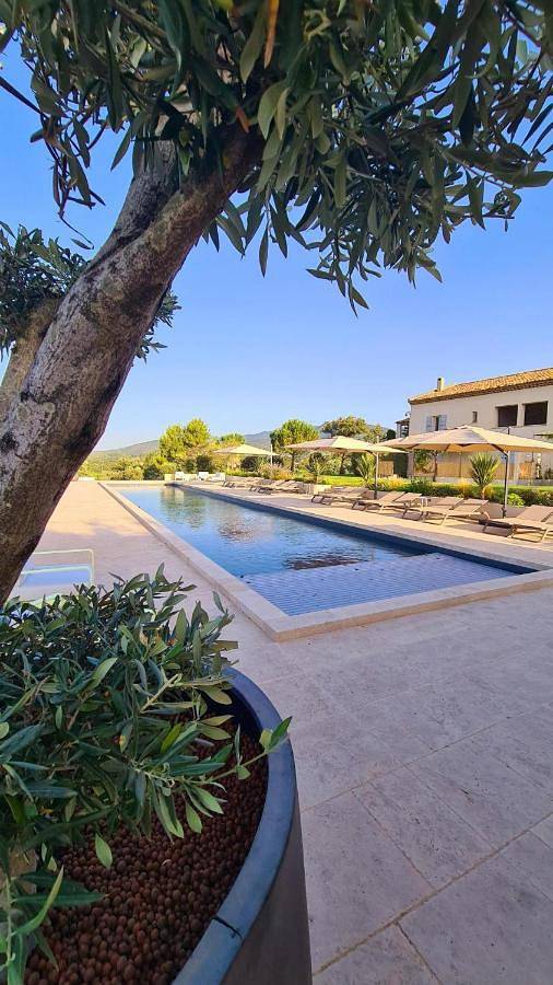 Gîte pour 4 personnes, avec terrasse et vue à La Bastide-des-Jourdans - 2