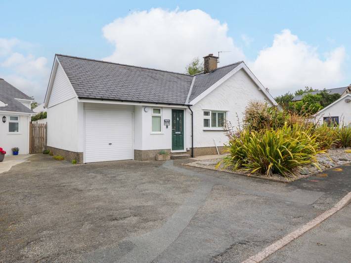Cottage for 7 people in Llanbedrog