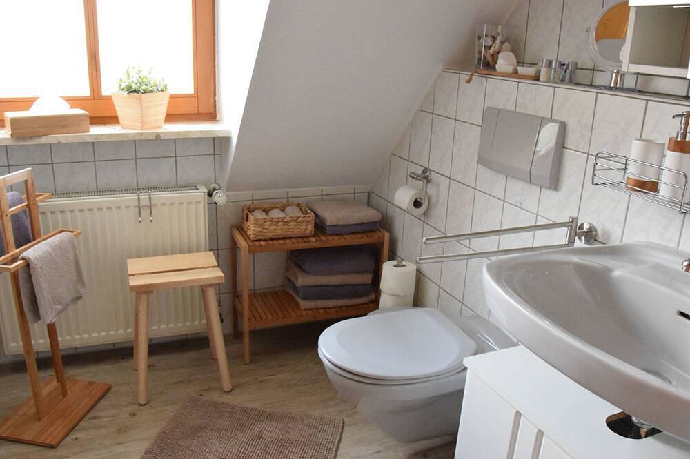 Ganze Wohnung, Gemütliche Ferienwohnung Seeblick in Spalt, Fränkisches Seenland