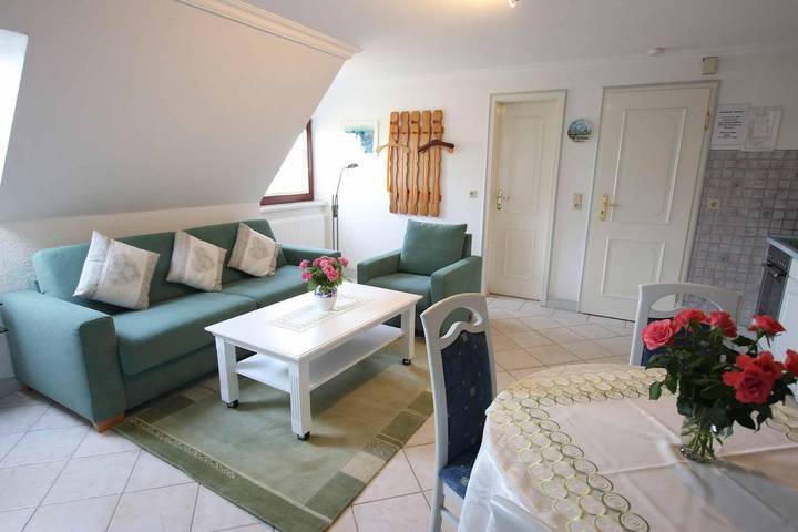 Ferienwohnung für 3 Personen, mit Garten in Tinnum - 2