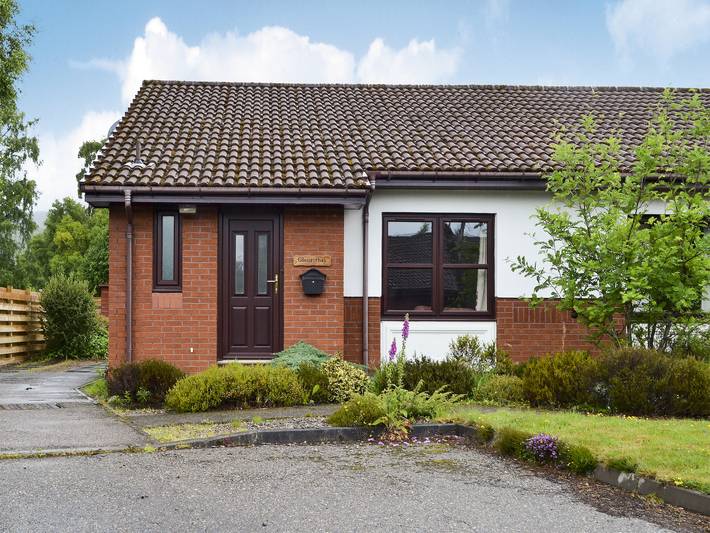 Log cabin for 4 people, with garden in Aviemore
