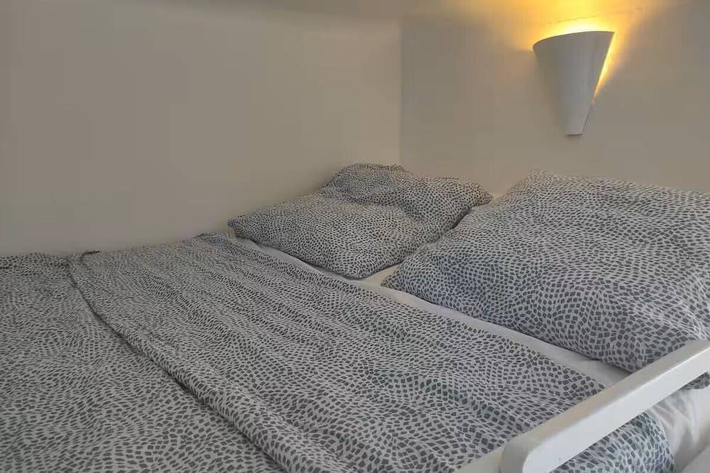 Appartement entier, Le P'tit Chic in Les Sablettes, La Seyne-sur-Mer