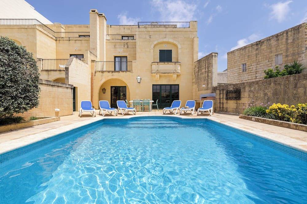 Villa for 8 People in Ghasri, Gozo